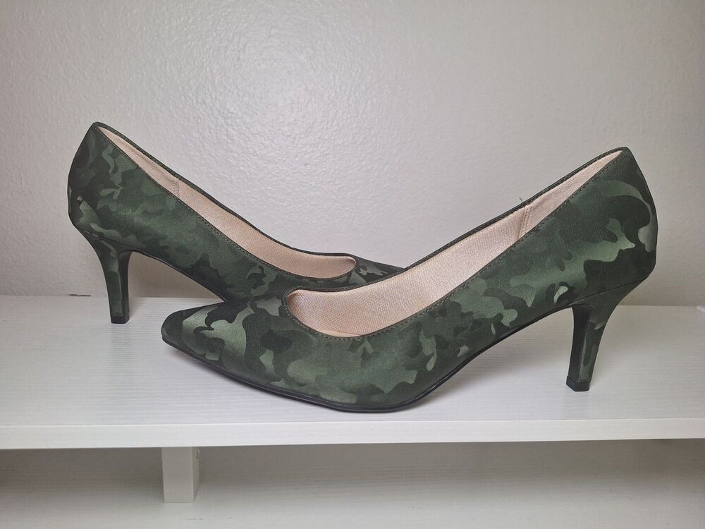 Life Stride Soft System Sevyn Pumps Heels Camo Print Women's Sz 9.5M